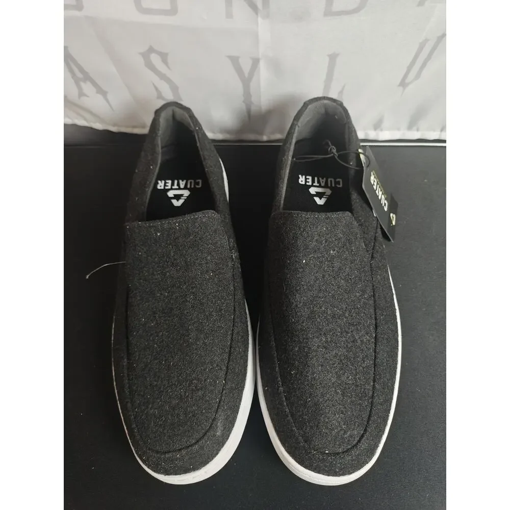 NWT Cuater Men's 9 Phenom Slip On Black / Gray 4MU190- Travis Mathew Blemishes